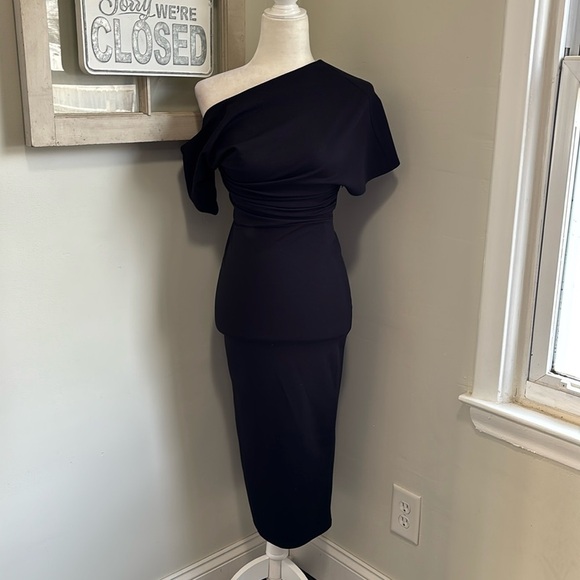 ASOS DESIGN Off The Shoulder Pleat Waist Detail Pencil Midi Dress Black NWT - Picture 1 of 12